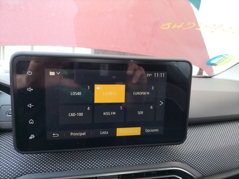 Recambio de sistema audio / radio cd para dacia sandero 0.9 tce referencia OEM IAM  281152190R 