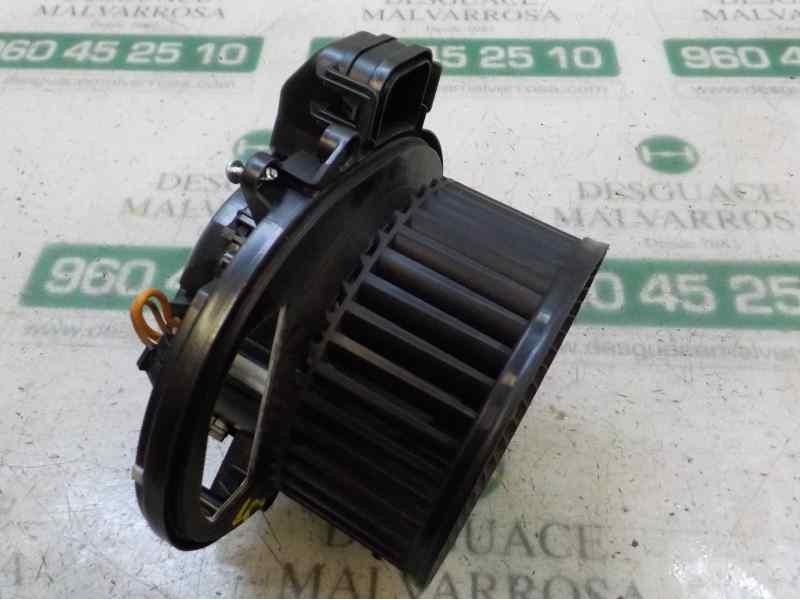 Recambio de motor calefaccion para bmw serie 3 lim. (f30) 320d referencia OEM IAM 64119350395 T958225 T958225