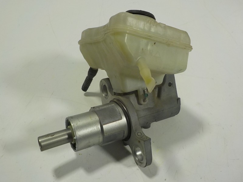 Recambio de bomba freno para audi a4 ber. (b8) 2.0 16v tdi referencia OEM IAM 4G2611021  