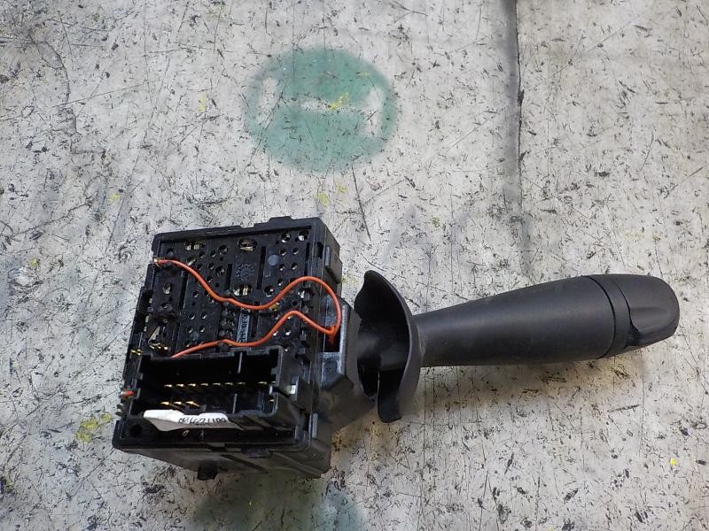 Recambio de mando limpia para dacia duster 1.5 dci diesel fap cat referencia OEM IAM 8201168008  