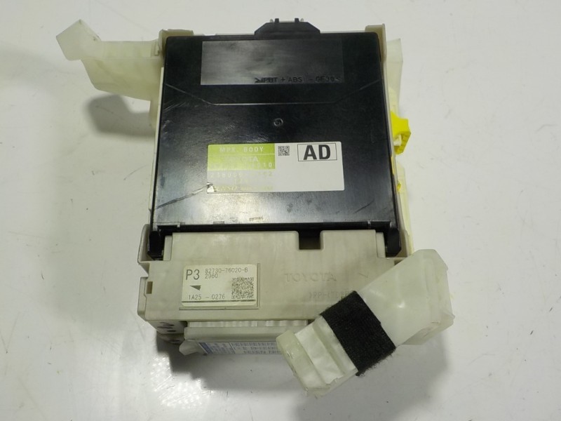 Recambio de modulo electronico para lexus ct 200h referencia OEM IAM 8922176010 8922176010 2380002762