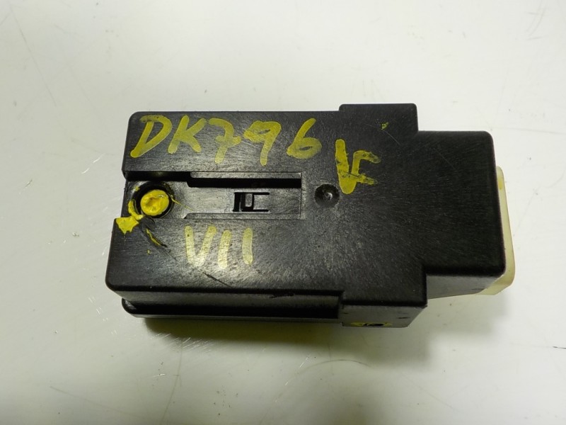 Recambio de modulo electronico para lexus ct 200h referencia OEM IAM 8651676010 8651676010 