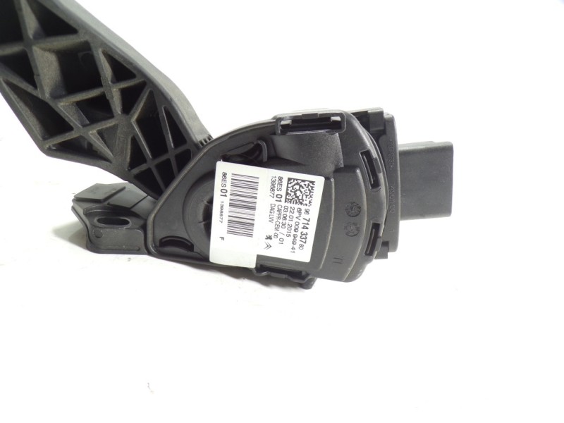 Recambio de potenciometro pedal para peugeot 208 1.6 16v hdi fap referencia OEM IAM 1601CW 9671433780 6PV00994941