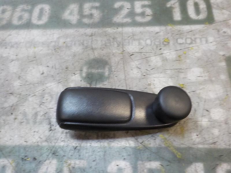 Recambio de maneta elevalunas trasera derecha para citroën c3 picasso 1.4 16v referencia OEM IAM 9240F4  