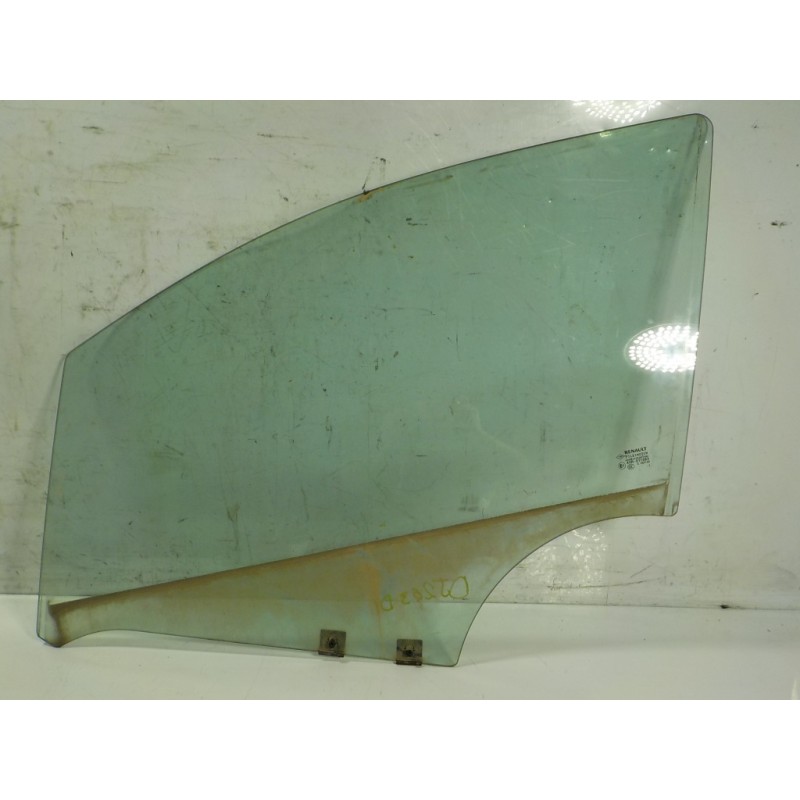 Recambio de cristal puerta delantero izquierdo para renault captur 1.5 dci diesel fap energy referencia OEM IAM 803015006R  