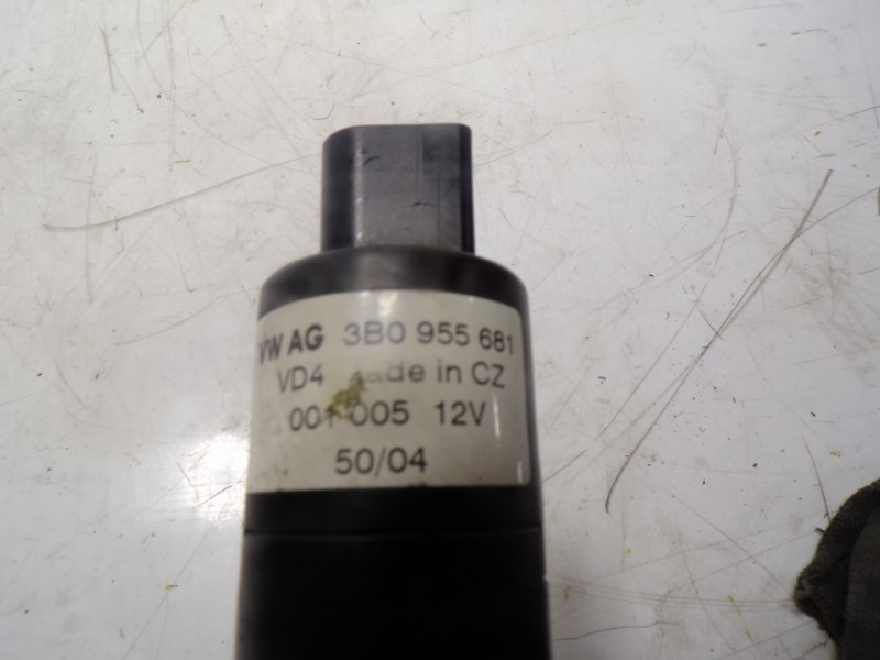 Recambio de bomba limpia para volkswagen touareg (7la) tdi r5 referencia OEM IAM 3B7955681  