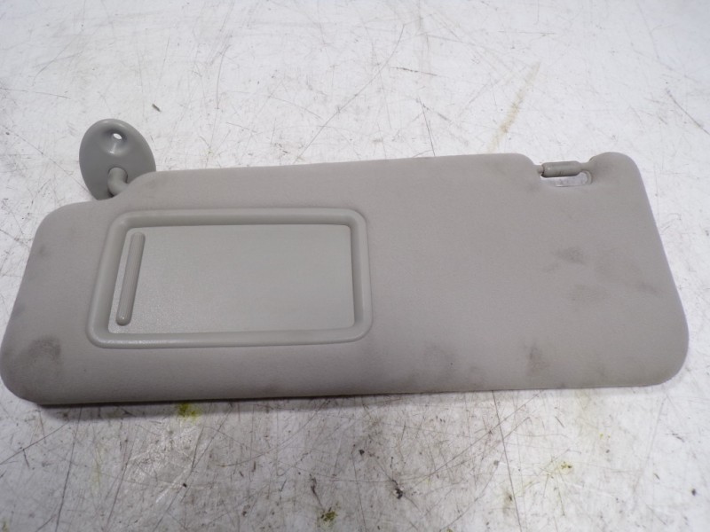 Recambio de parasol izquierdo para lexus is200 (ds2/is2) 2.2 d-cat referencia OEM IAM 7432053200B1  