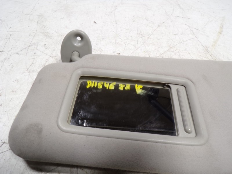 Recambio de parasol izquierdo para lexus is200 (ds2/is2) 2.2 d-cat referencia OEM IAM 7432053200B1  