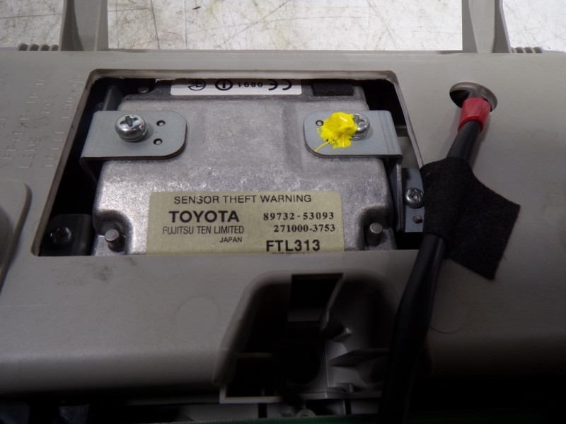 Recambio de piloto interior para lexus is200 (ds2/is2) 2.2 d-cat referencia OEM IAM 8126053731B0  