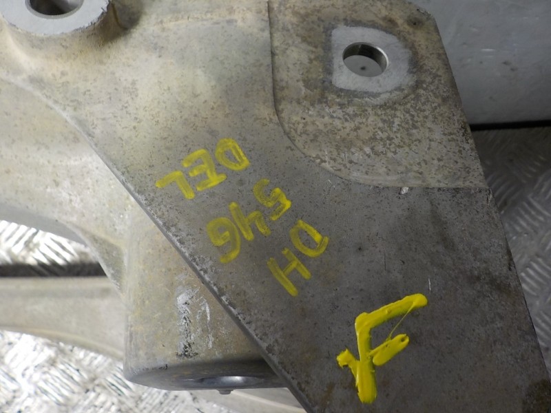 Recambio de puente delantero para lexus is200 (ds2/is2) 2.2 d-cat referencia OEM IAM 5120130130  