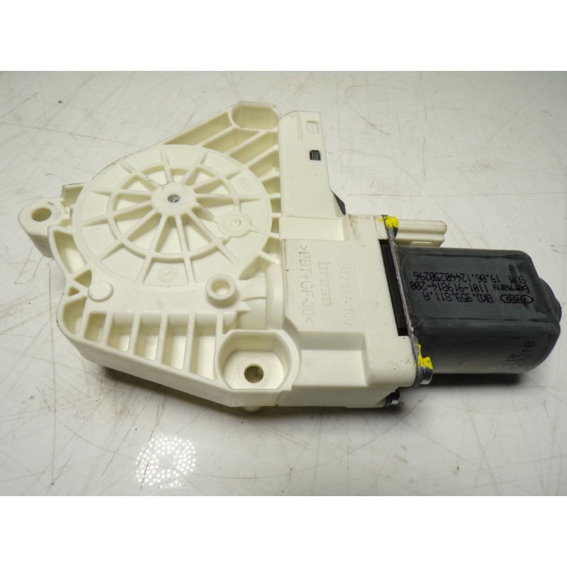 Recambio de motor elevalunas trasero izquierdo para audi a4 ber. (b8) 2.0 16v tdi referencia OEM IAM 8K0959811A 8K0959811A 12440