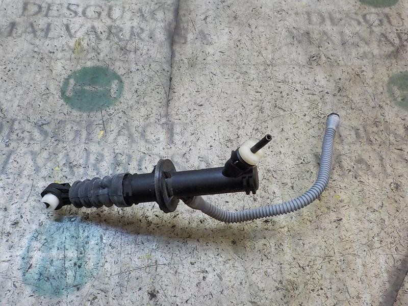 Recambio de bomba embrague para renault clio iv technofeel referencia OEM IAM   