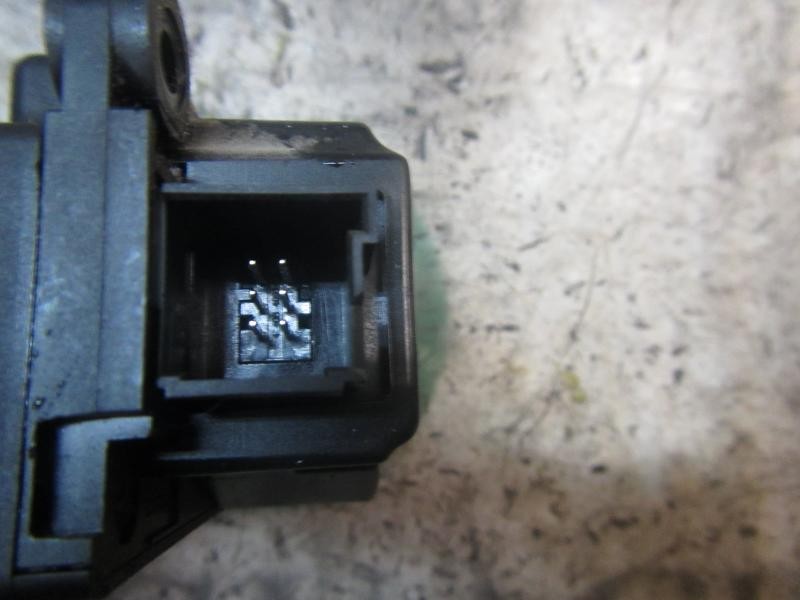 Recambio de motor apertura trampillas climatizador para citroën c3 business referencia OEM IAM 6479E1  