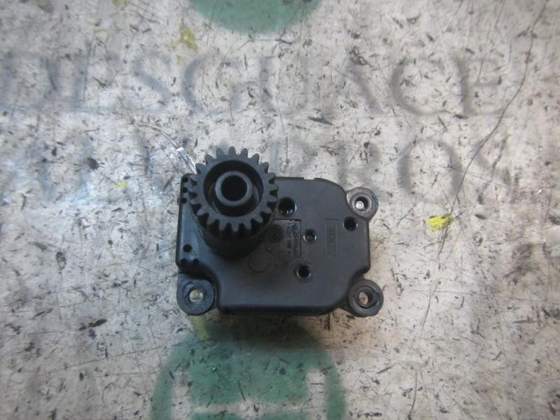 Recambio de motor apertura trampillas climatizador para citroën c3 business referencia OEM IAM 6479E1  