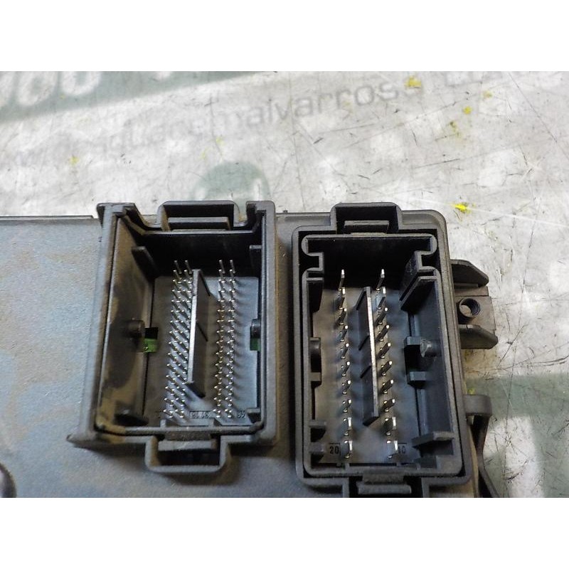 Recambio de caja reles / fusibles para opel corsa d 1.3 16v cdti referencia OEM IAM   