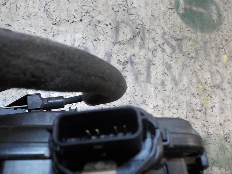 Recambio de cerradura puerta trasera derecha para renault clio iv technofeel referencia OEM IAM   