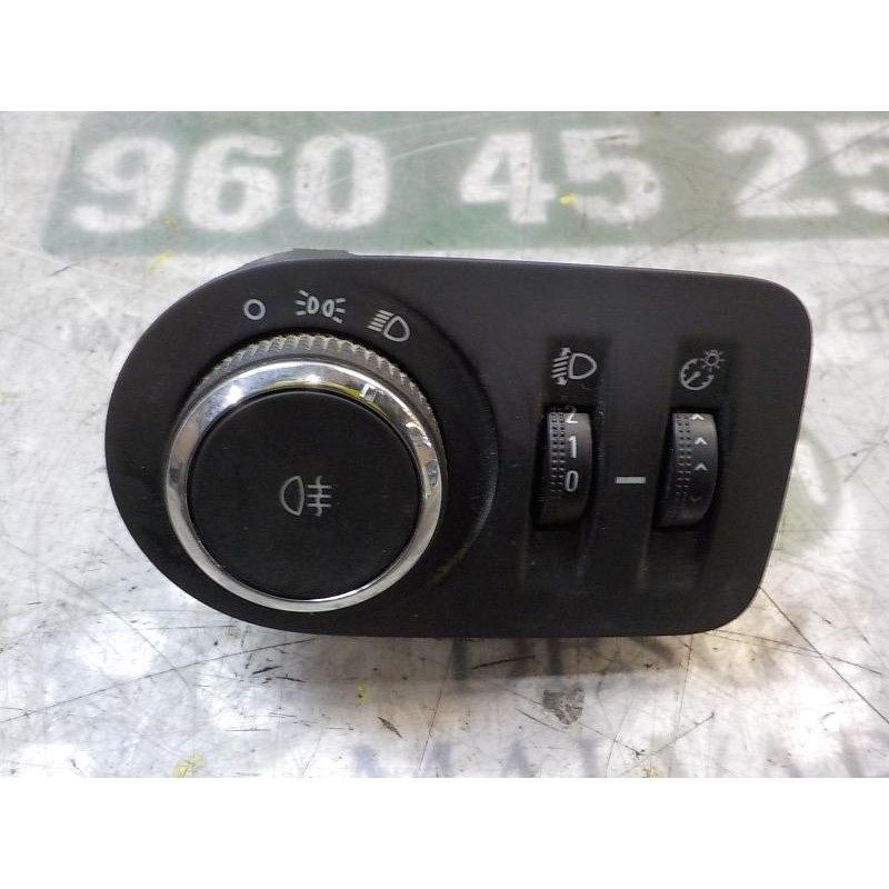 Recambio de mando luces para opel corsa d 1.3 16v cdti referencia OEM IAM   