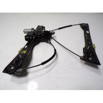 ELEVALUNAS DELANTERO DERECHO 13406674 C31348102 