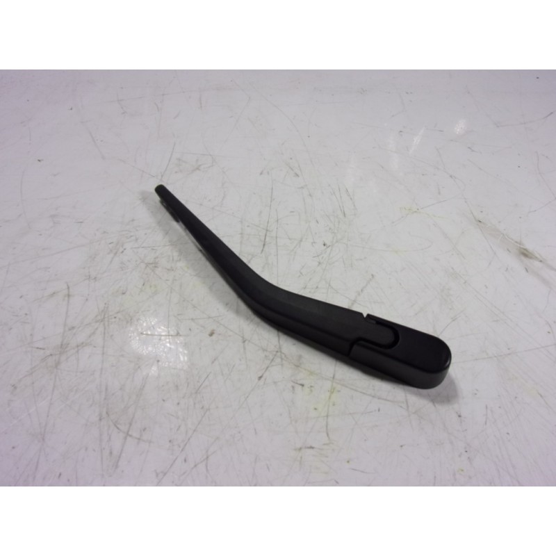 Recambio de brazo limpia trasero para bmw serie 1 lim. (f20) 118i referencia OEM IAM 61617241985  