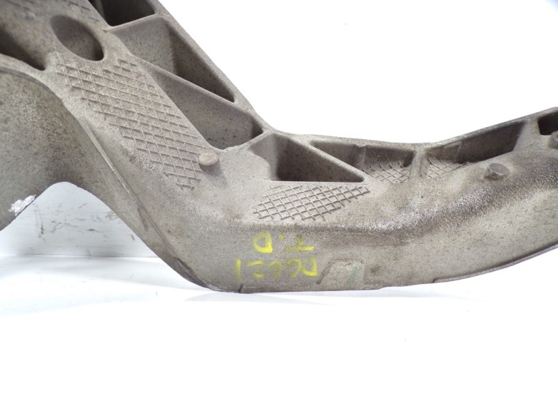 Recambio de mangueta trasera derecha para bmw mini (r56) 1.6 16v cat referencia OEM IAM 33326795660  