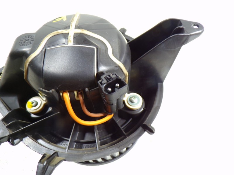 Recambio de motor calefaccion para bmw mini (r56) 1.6 16v cat referencia OEM IAM 64119266899 99040ZW 