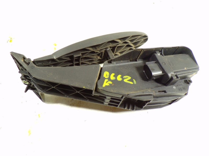 Recambio de potenciometro pedal para bmw mini (r56) 1.6 16v cat referencia OEM IAM 35426853177 677015001 