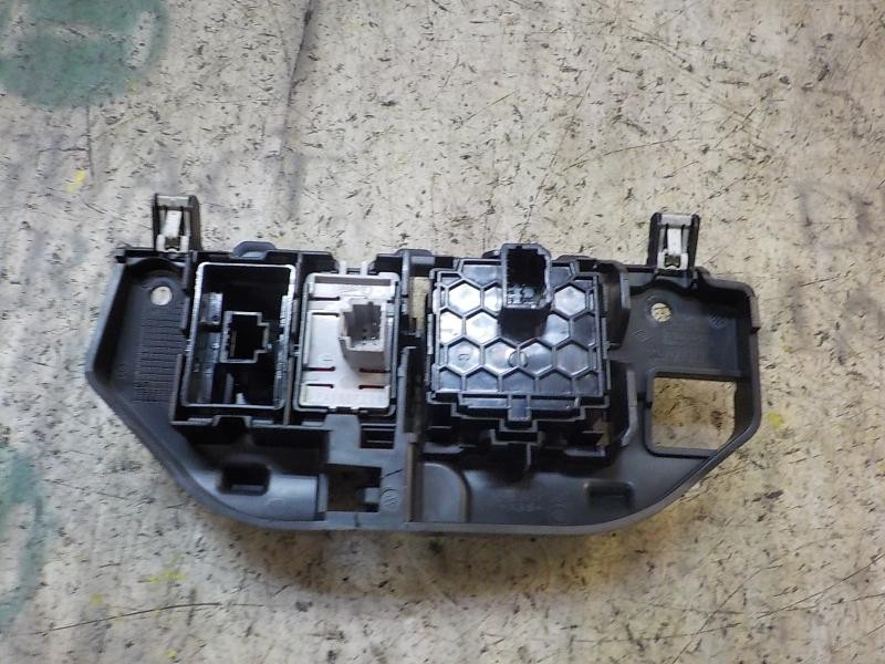 Recambio de modulo electronico para renault clio iv technofeel referencia OEM IAM   