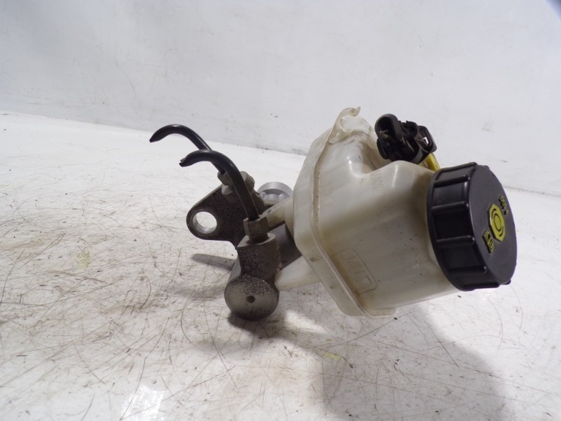 Recambio de bomba freno para opel astra j lim. 1.6 cdti dpf referencia OEM IAM 13286445  