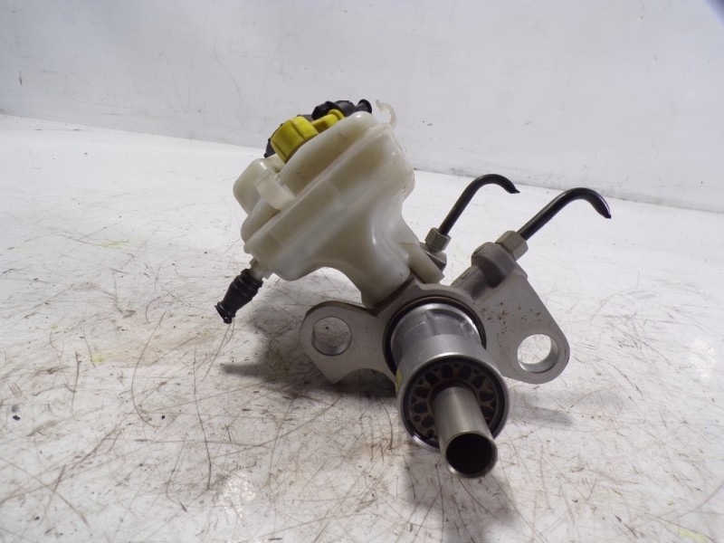 Recambio de bomba freno para opel astra j lim. 1.6 cdti dpf referencia OEM IAM 13286445  