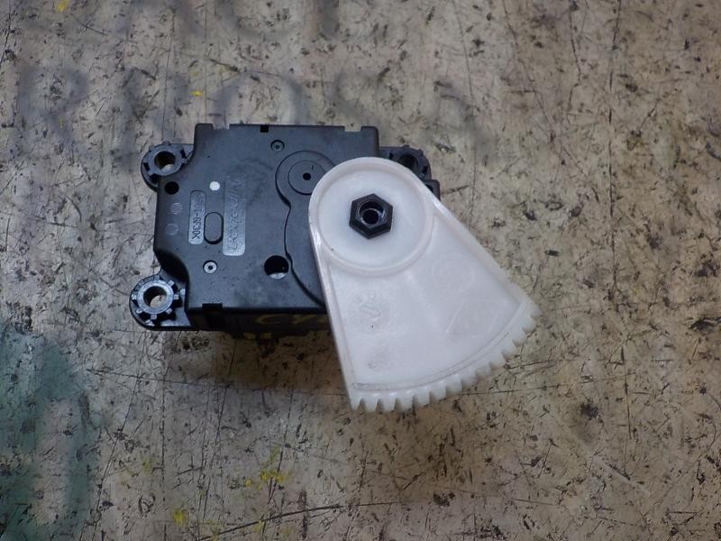 Recambio de motor apertura trampillas climatizador para renault clio iv technofeel referencia OEM IAM 277322711R A21201700 