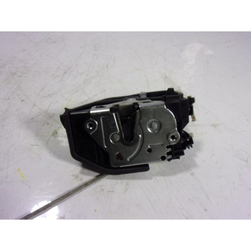 Recambio de cerradura puerta trasera izquierda para bmw serie 1 lim. (f20) 118i referencia OEM IAM 51227202147 7229459 