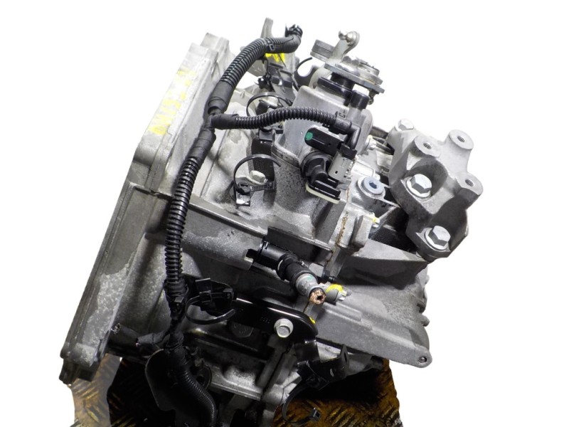 Recambio de caja cambios para opel astra j lim. 1.6 cdti dpf referencia OEM IAM 55595640  