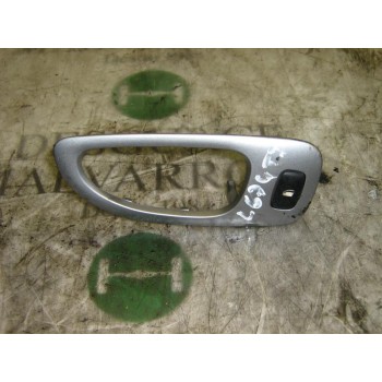 MANDO ELEVALUNAS TRASERO DERECHO 