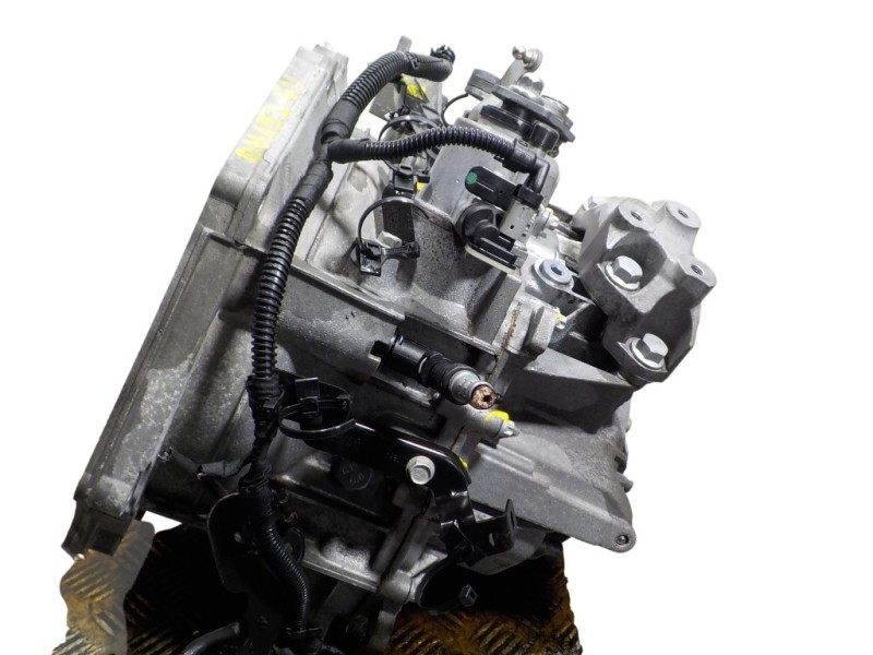 Recambio de caja cambios para opel astra j lim. 1.6 cdti dpf referencia OEM IAM 55595640  
