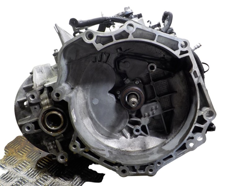 Recambio de caja cambios para opel astra j lim. 1.6 cdti dpf referencia OEM IAM 55595640  