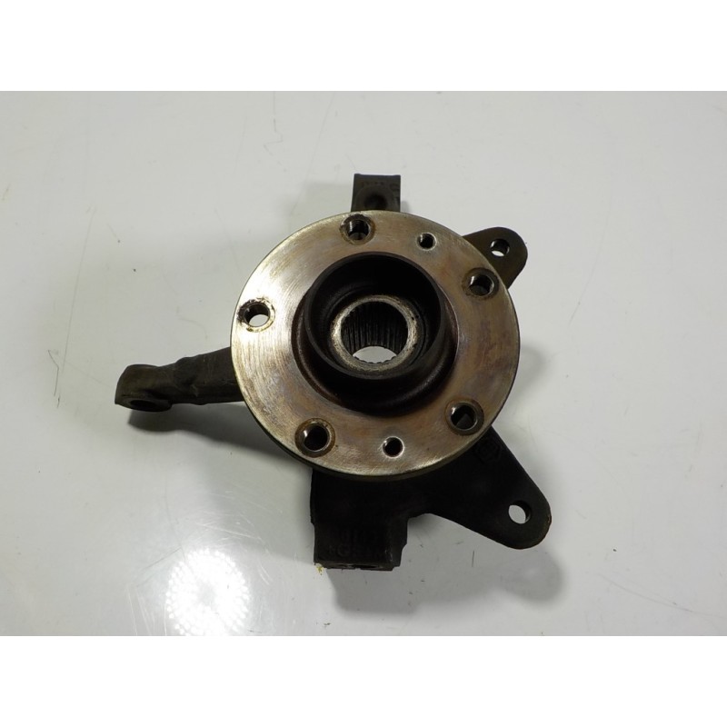 Recambio de mangueta delantera derecha para renault kangoo 1.5 dci diesel fap referencia OEM IAM 8200755590  