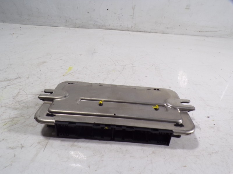 Recambio de modulo electronico para bmw serie 5 lim. (f10) 2.0 turbodiesel referencia OEM IAM 61356992947 9273628 