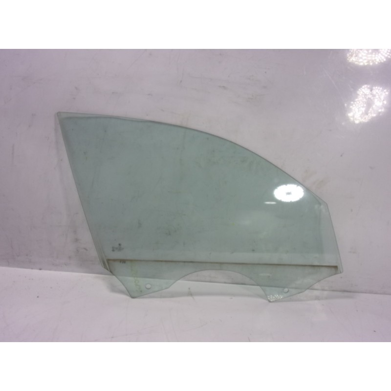 Recambio de cristal puerta delantero derecho para bmw serie 1 lim. (f20) 118i referencia OEM IAM 51337242564  