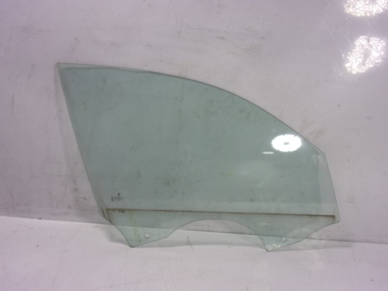 Recambio de cristal puerta delantero derecho para bmw serie 1 lim. (f20) 118i referencia OEM IAM 51337242564  