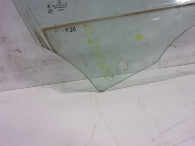 Recambio de cristal puerta delantero derecho para bmw serie 1 lim. (f20) 118i referencia OEM IAM 51337242564  