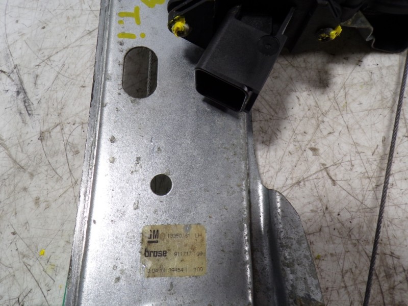 Recambio de elevalunas trasero izquierdo para opel astra j lim. 1.6 cdti dpf referencia OEM IAM 13350762 13350761 