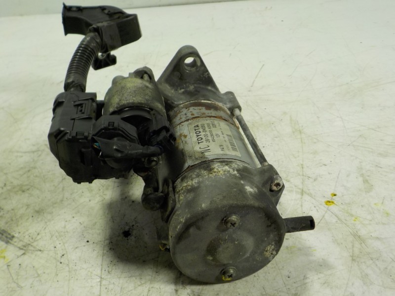 Recambio de motor arranque para toyota auris 1.4 turbodiesel cat referencia OEM IAM  281000N050 