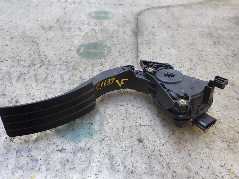 Recambio de potenciometro pedal para renault clio iv technofeel referencia OEM IAM 180029347R 180029347R 