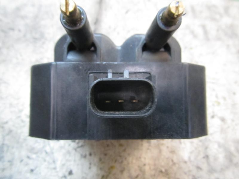 Recambio de bobina para chrysler jeep cherokee (kj) 2.4 cat referencia OEM IAM 5269670 040100380 040100380