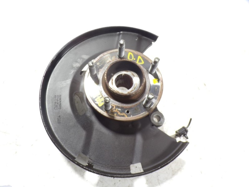 Recambio de mangueta delantera derecha para opel astra j lim. 1.6 cdti dpf referencia OEM IAM 13319483  