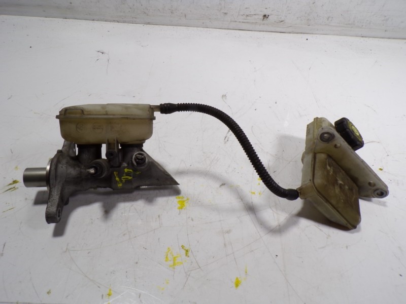 Recambio de bomba freno para renault scenic iii 1.5 dci diesel fap referencia OEM IAM 460115826R  