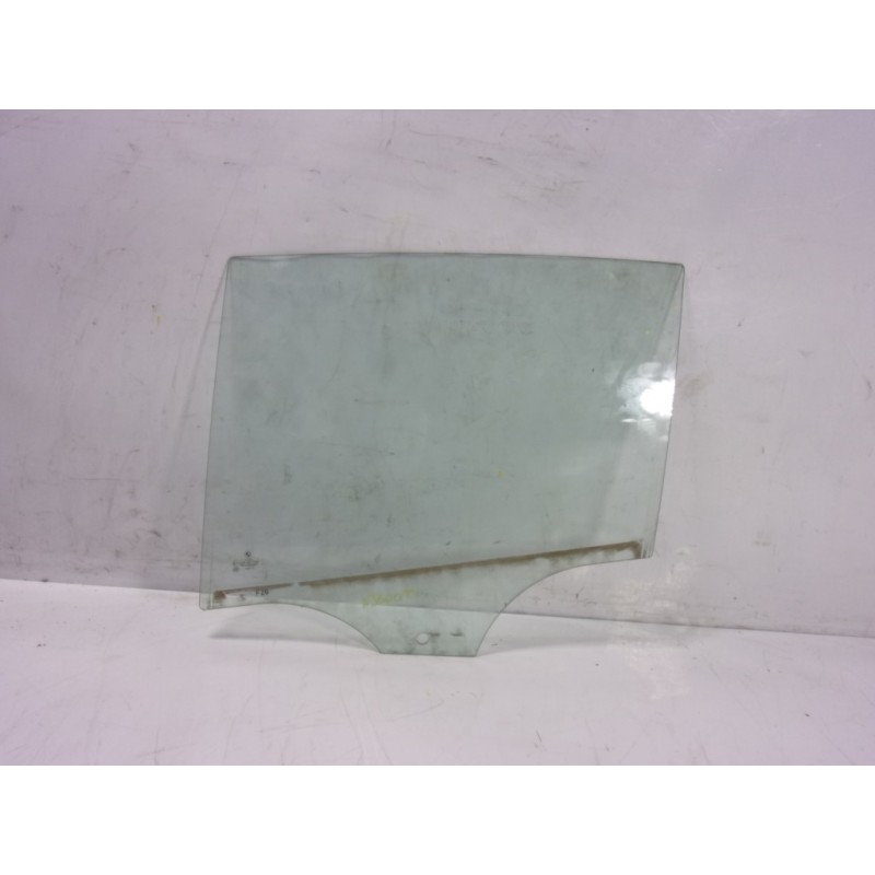 Recambio de cristal puerta trasero izquierdo para bmw serie 1 lim. (f20) 118i referencia OEM IAM 51357242557  