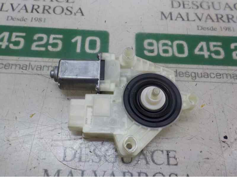 Recambio de motor elevalunas trasero derecho para volkswagen golf vii lim. (bq1) advance referencia OEM IAM 5Q4959812F 5Q4959812
