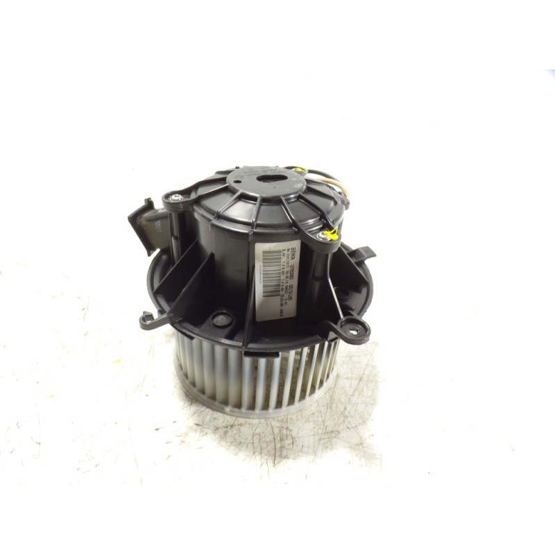 Recambio de motor calefaccion para opel astra j lim. 1.6 cdti dpf referencia OEM IAM 13276230  