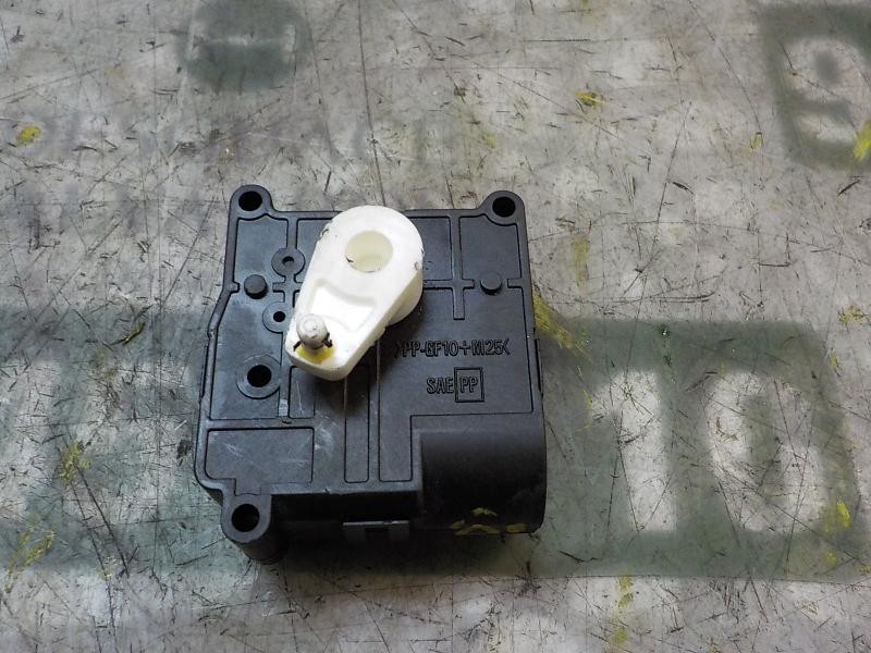 Recambio de motor apertura trampillas climatizador para citroën c-zero seduction referencia OEM IAM  1138002160 